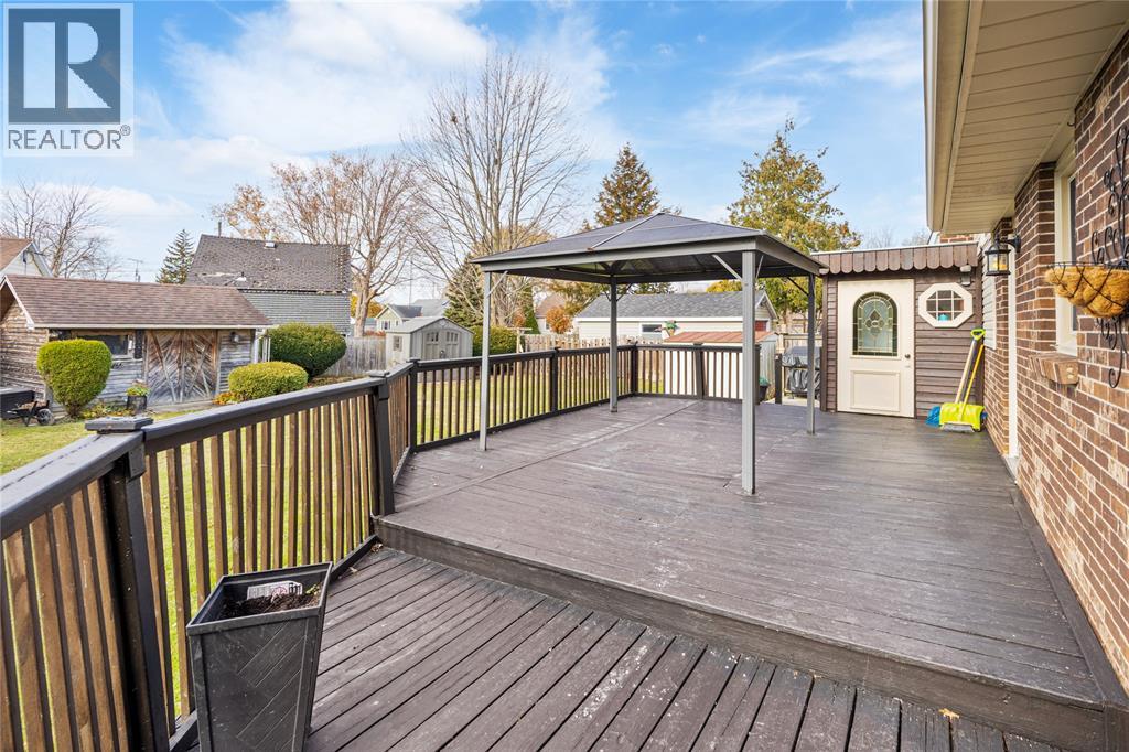 671 NELSON STREET - 23