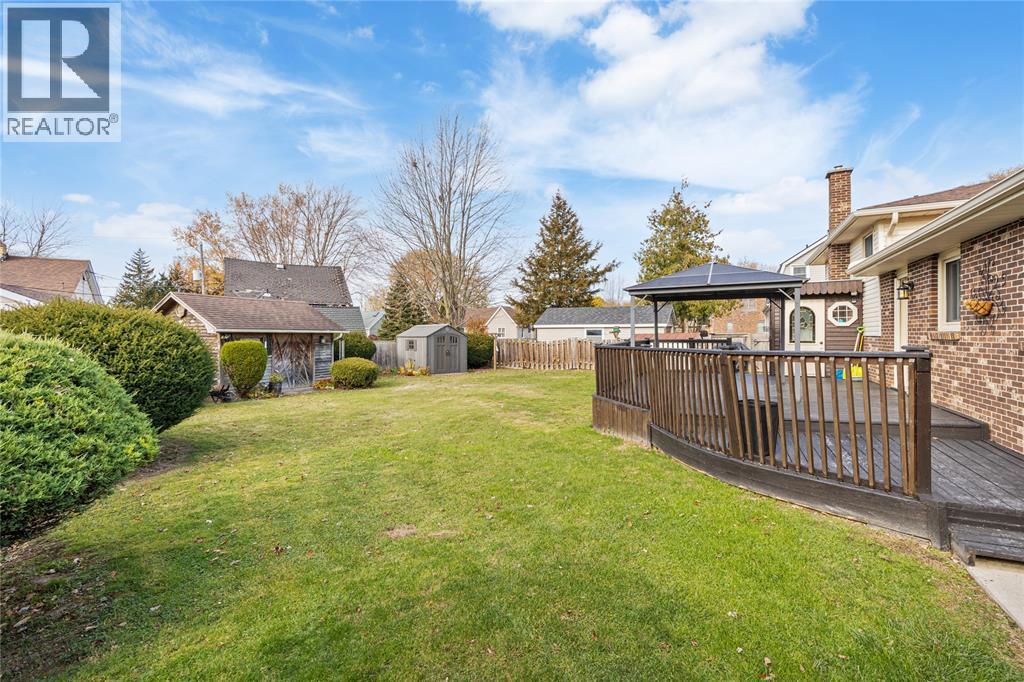 671 NELSON STREET - 24