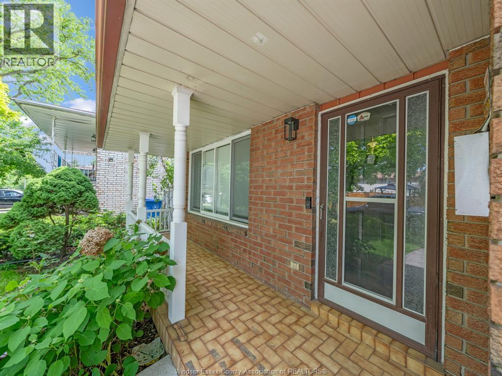 2823 GARVEY CRESCENT