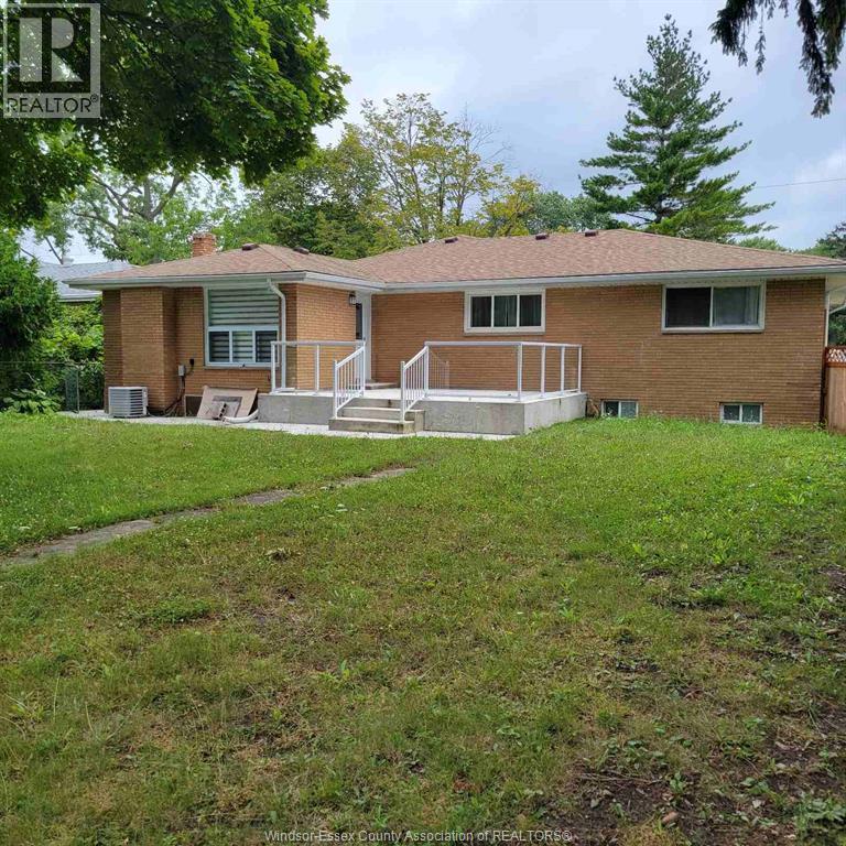 2571 JOS ST LOUIS AVENUE - 18