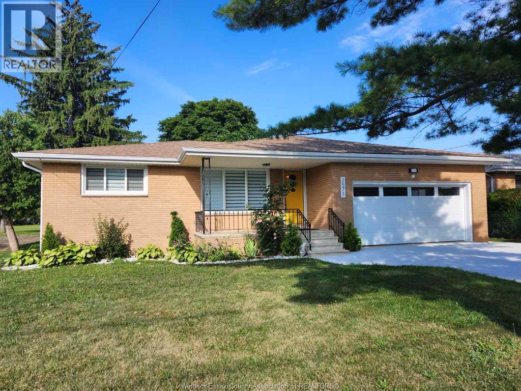 2571 JOS ST LOUIS AVENUE - 1