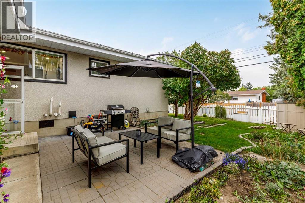 310 Wascana Crescent SE - 29