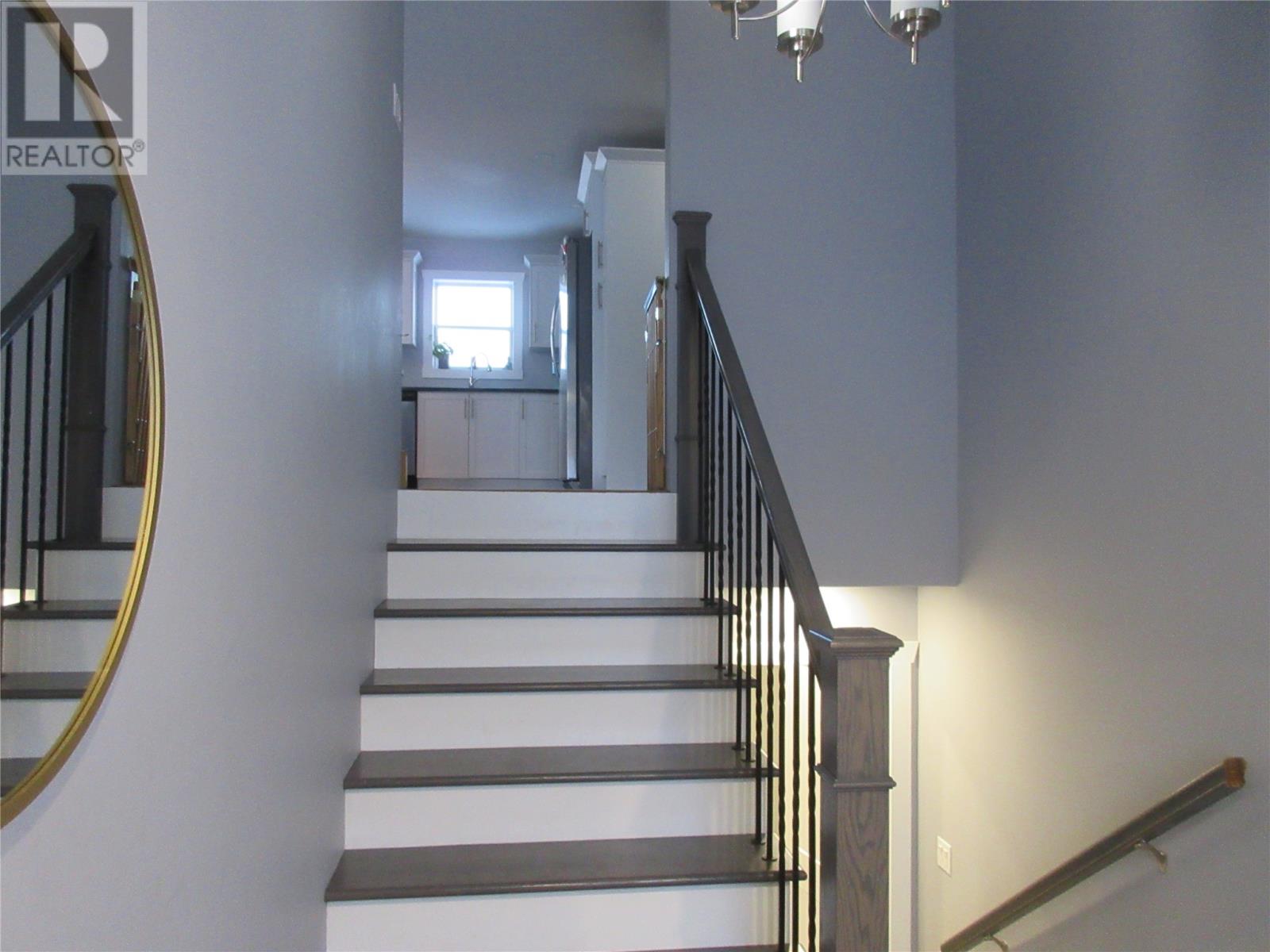 15 McDonald Crescent - 11