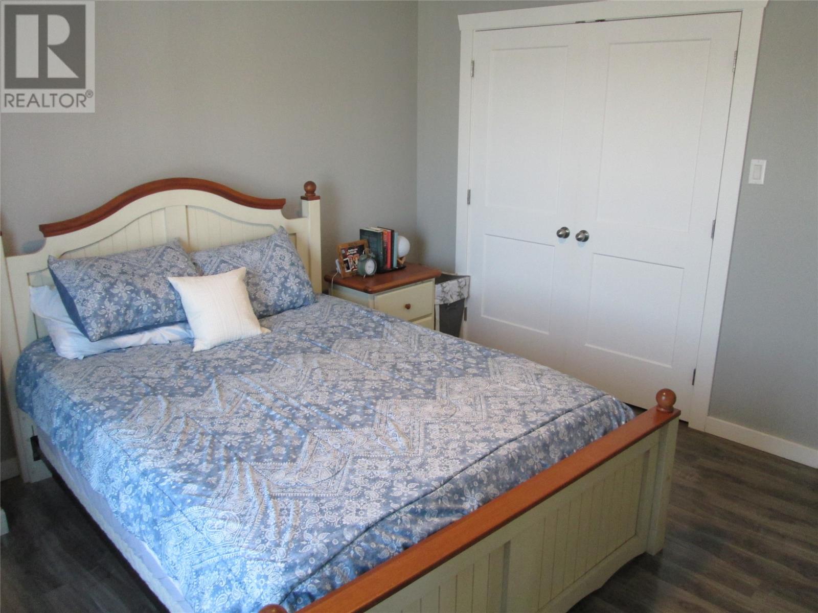 15 McDonald Crescent - 25