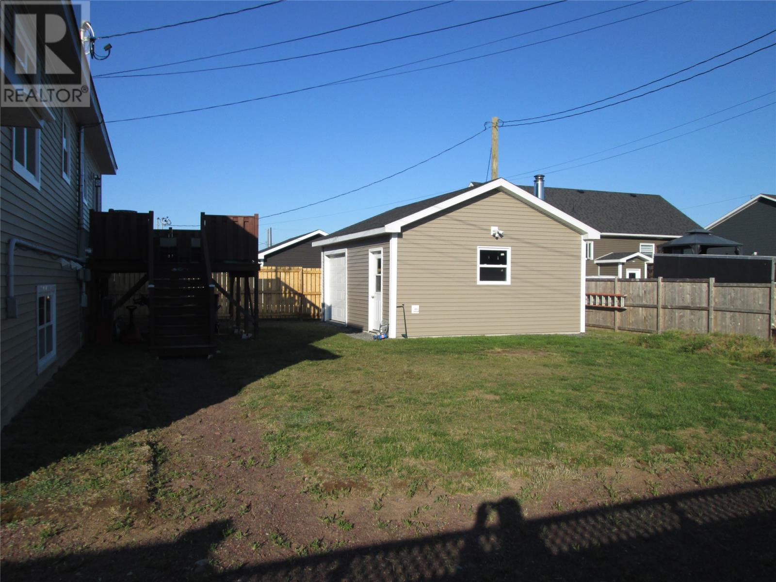 15 McDonald Crescent - 4