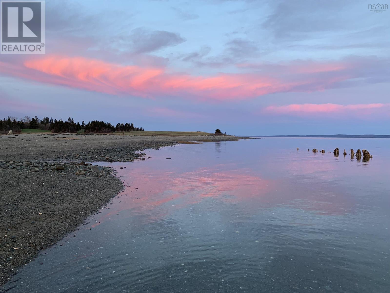 8441 Hwy 101 - 43