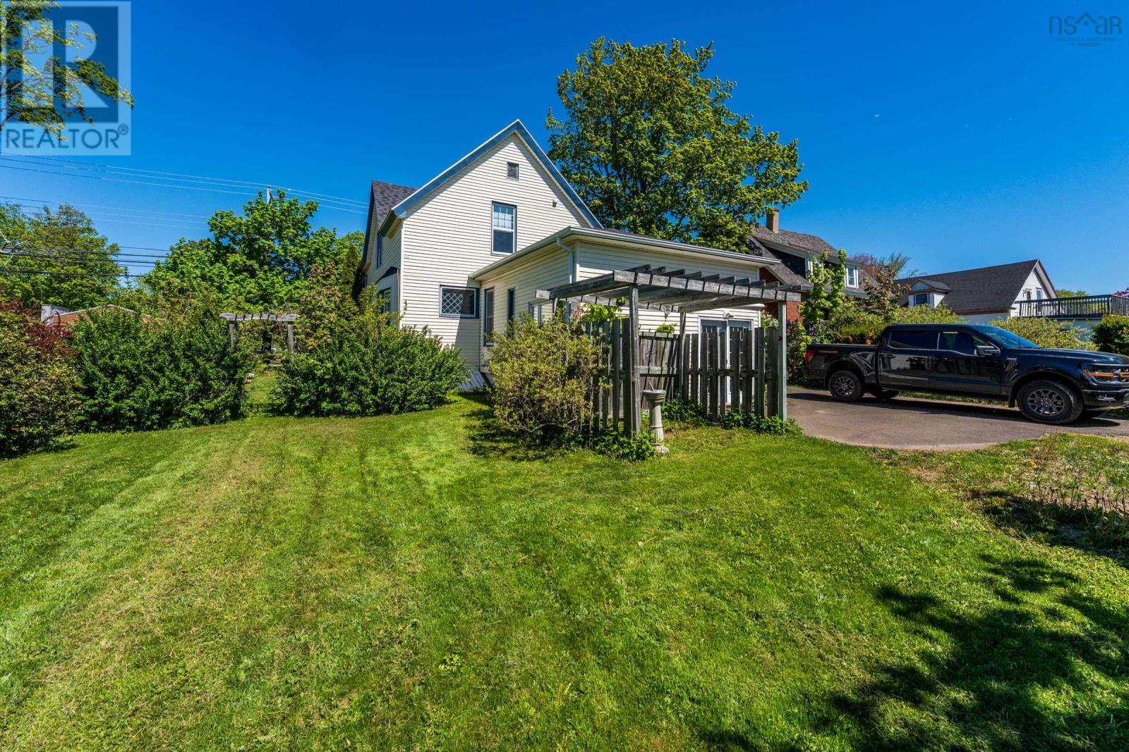 374 Main Street - 38