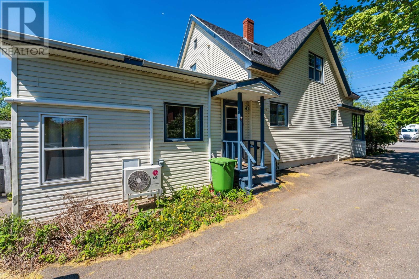 374 Main Street - 41