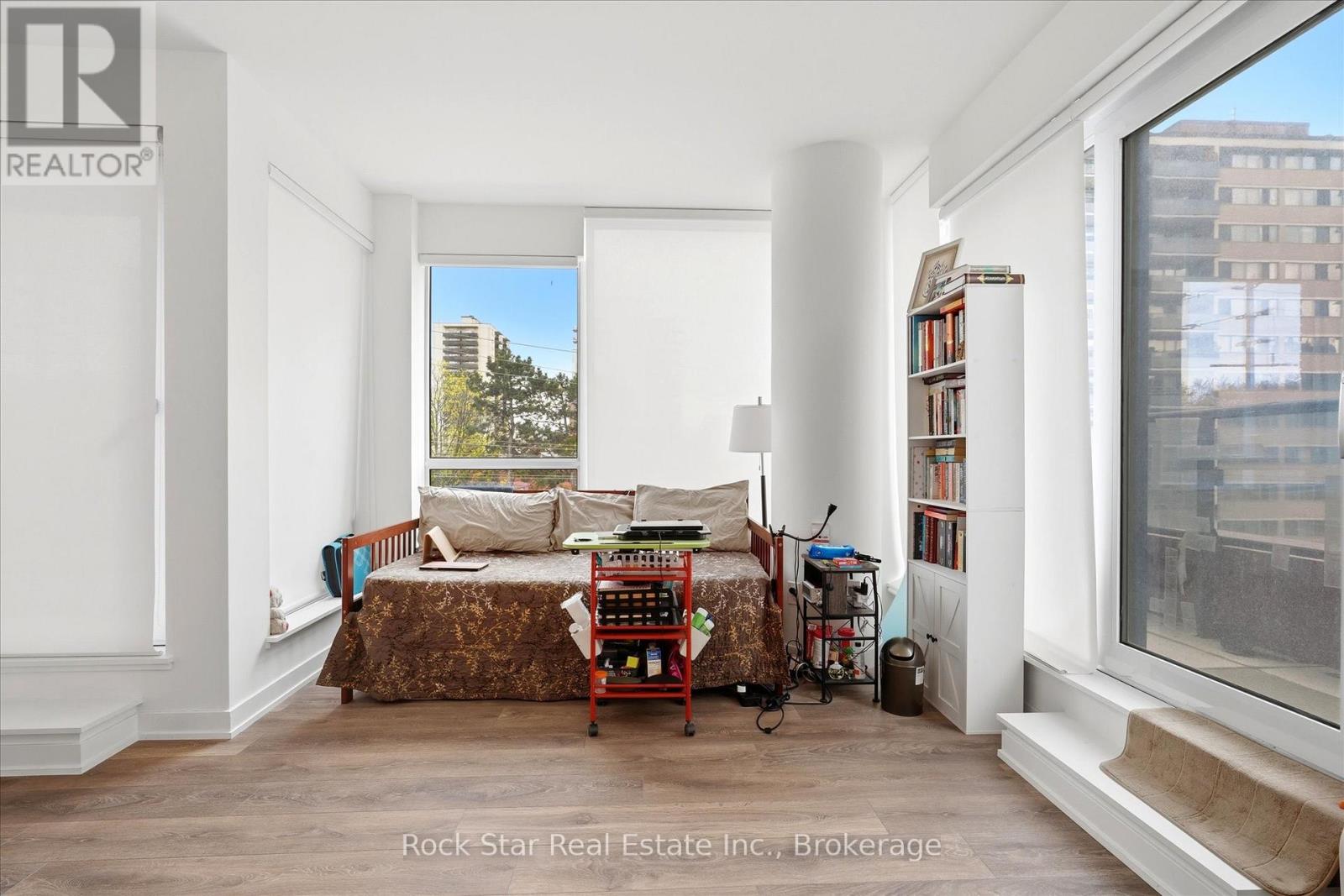 #209 28 ANN STREET - 6