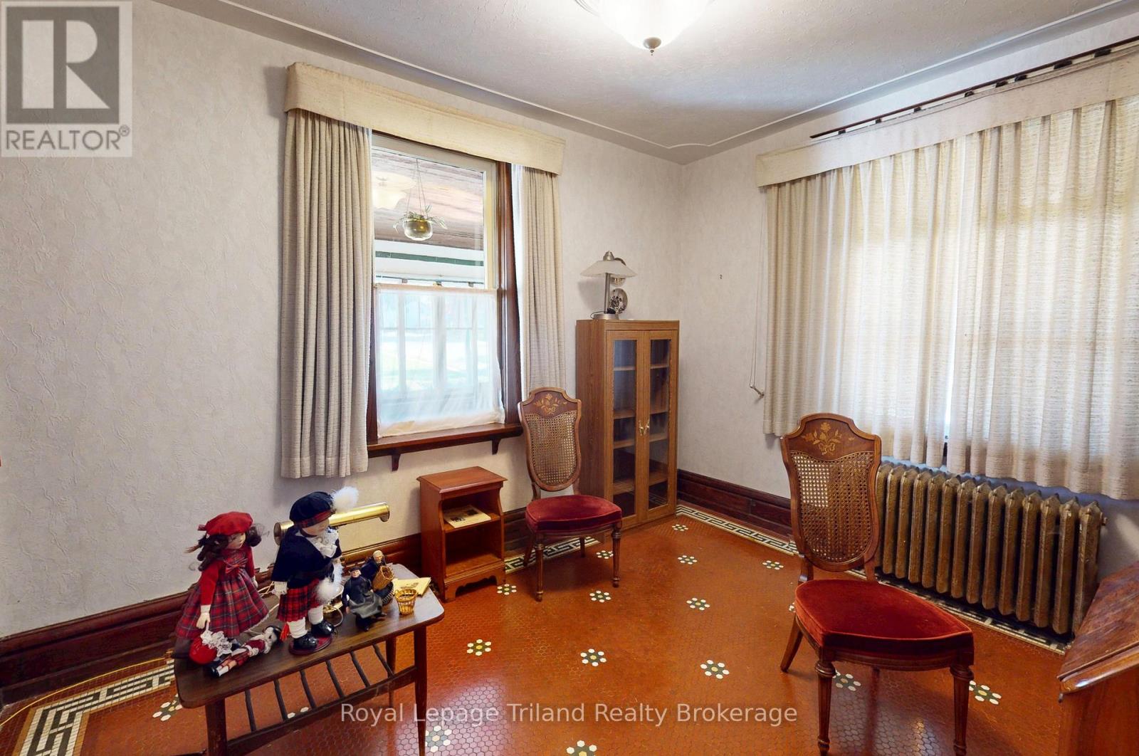 144 HURON STREET - 15