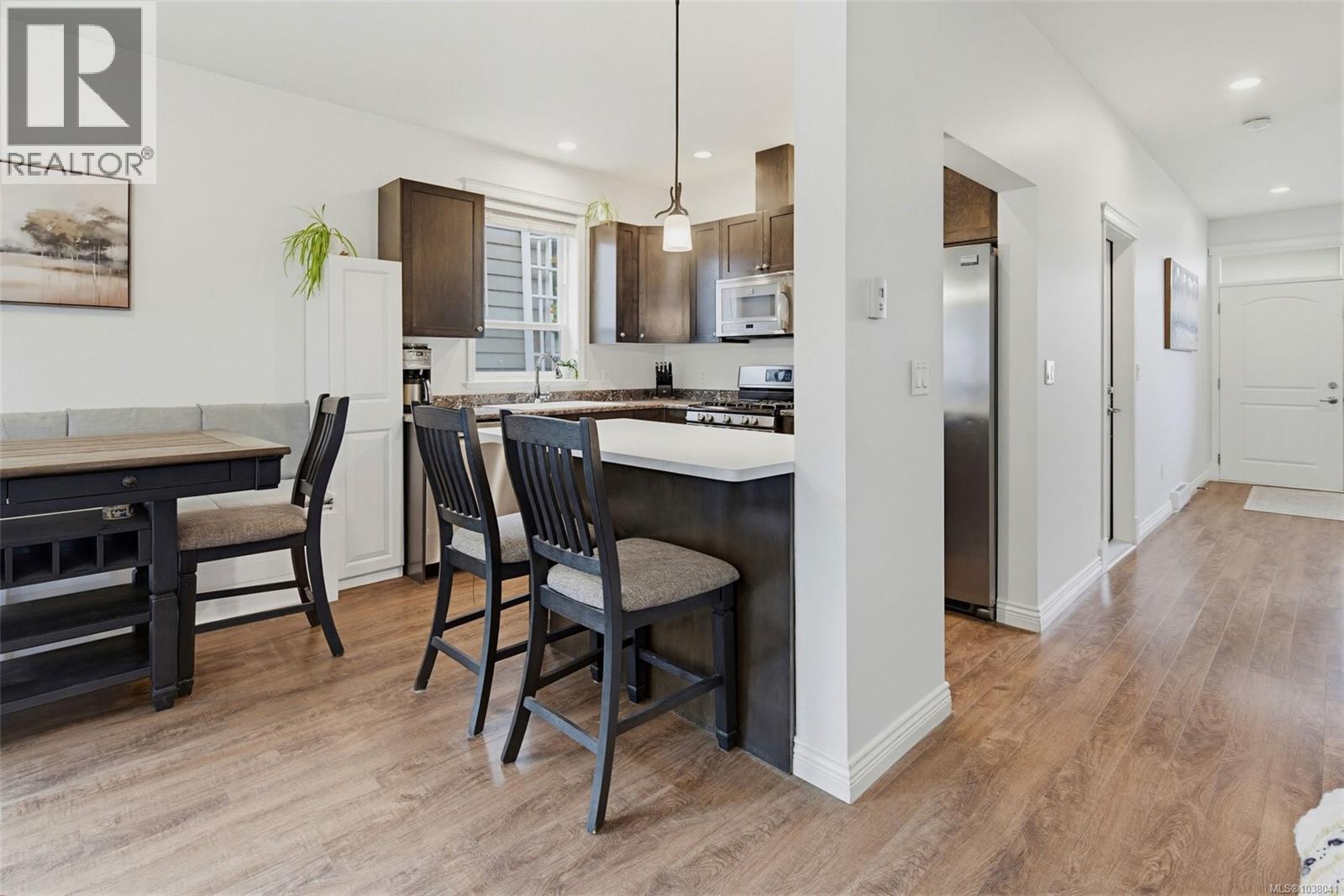 #118 2260 Maple Ave N - 15