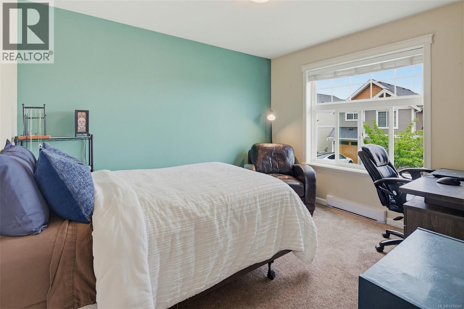 #118 2260 Maple Ave N - 39