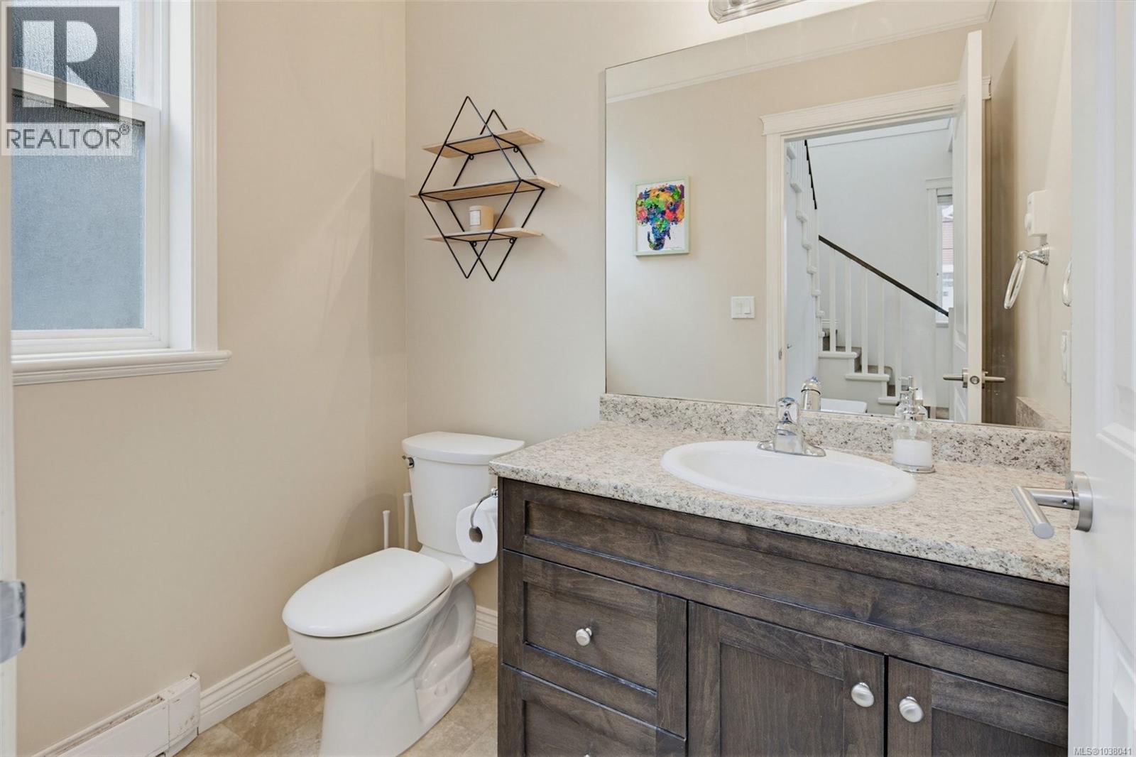 #118 2260 Maple Ave N - 8