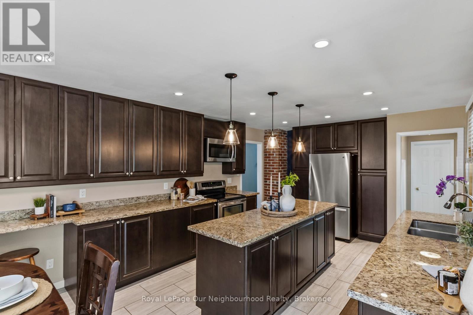 1722 JOSEPH STREET - 12