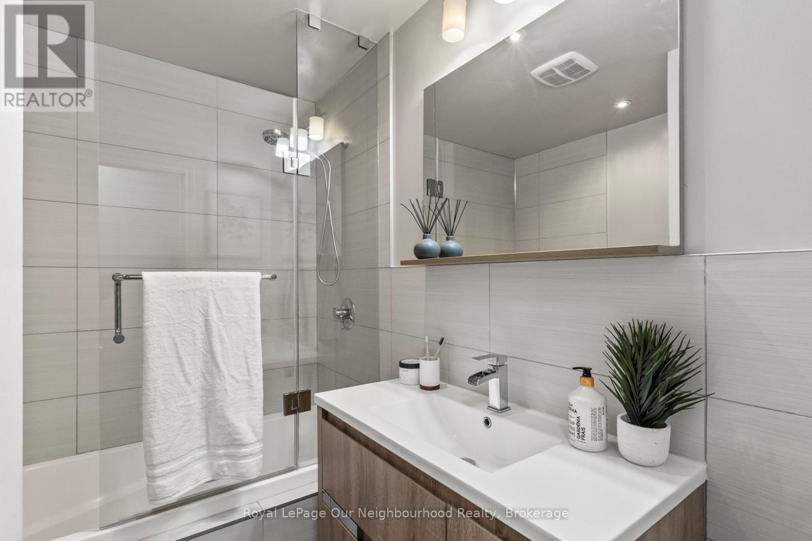 1722 JOSEPH STREET - 17