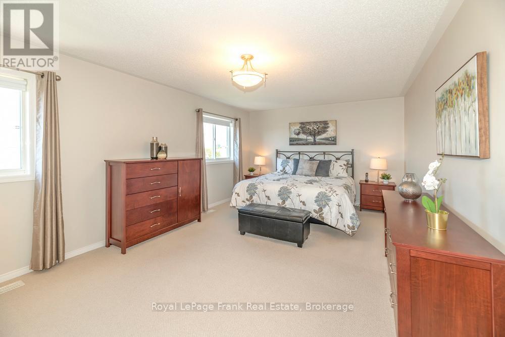 720 ORMOND DRIVE - 27