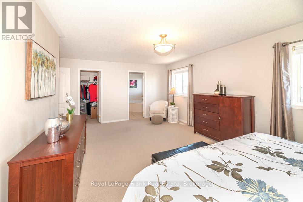 720 ORMOND DRIVE - 29