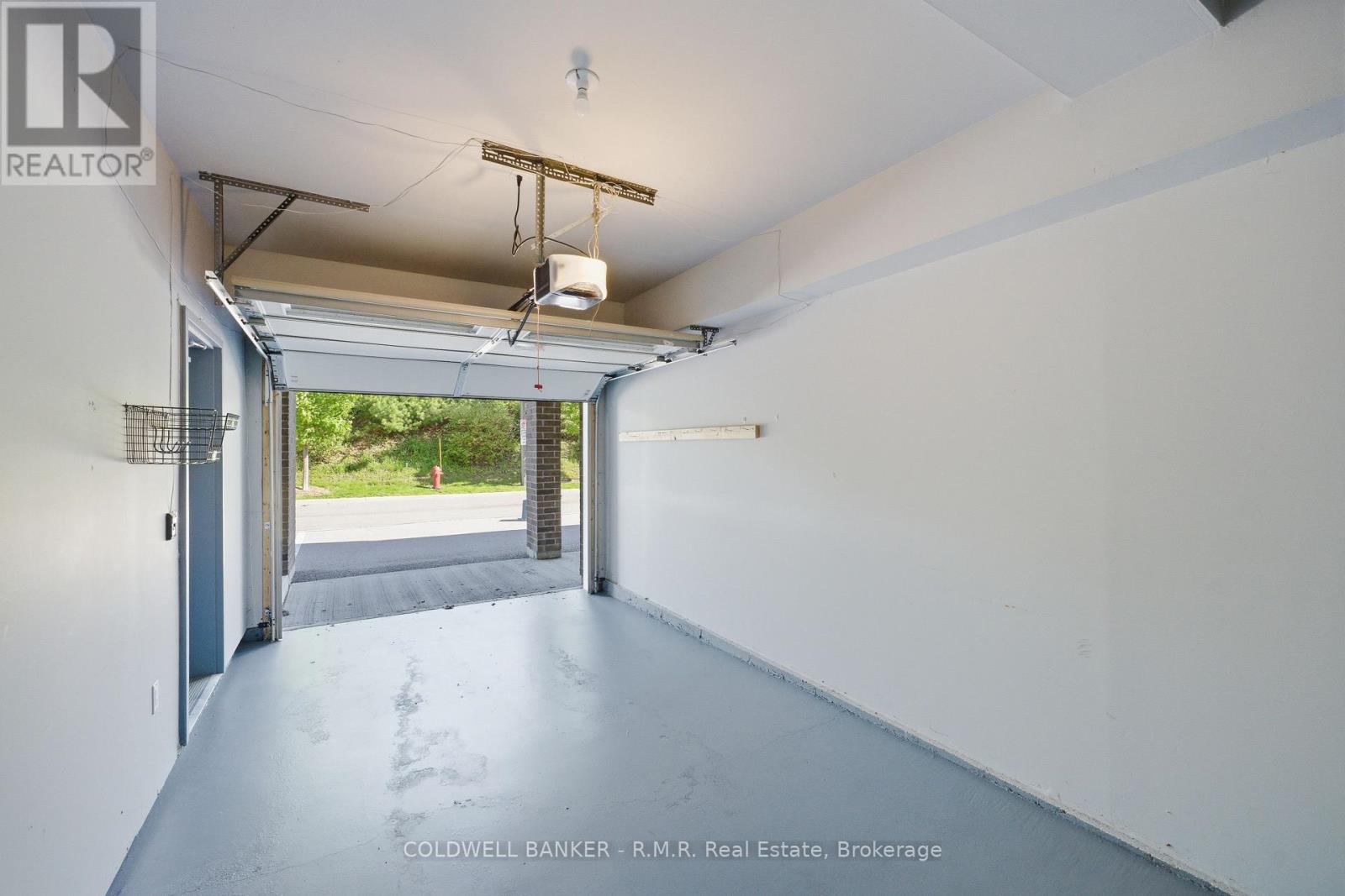 #25 1430 GORD VINSON AVENUE - 28