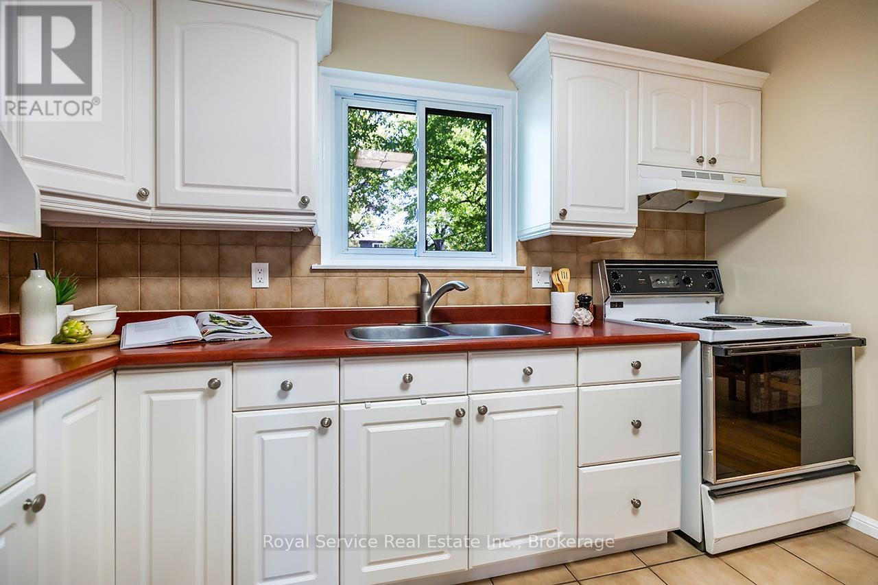 17 GORSEY SQUARE - 11