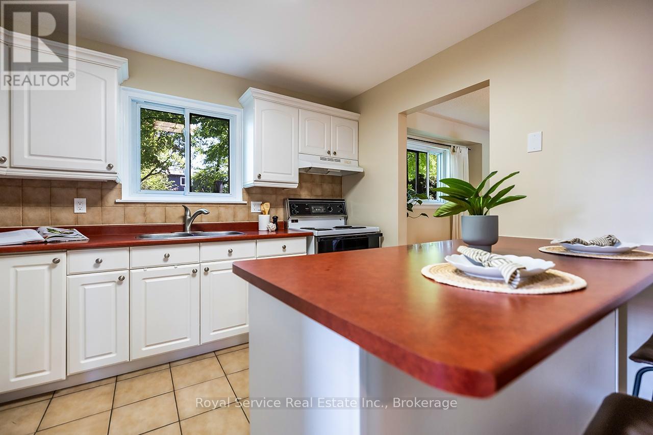 17 GORSEY SQUARE - 12