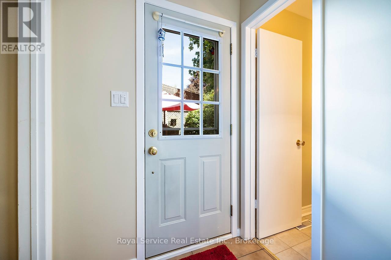 17 GORSEY SQUARE - 14