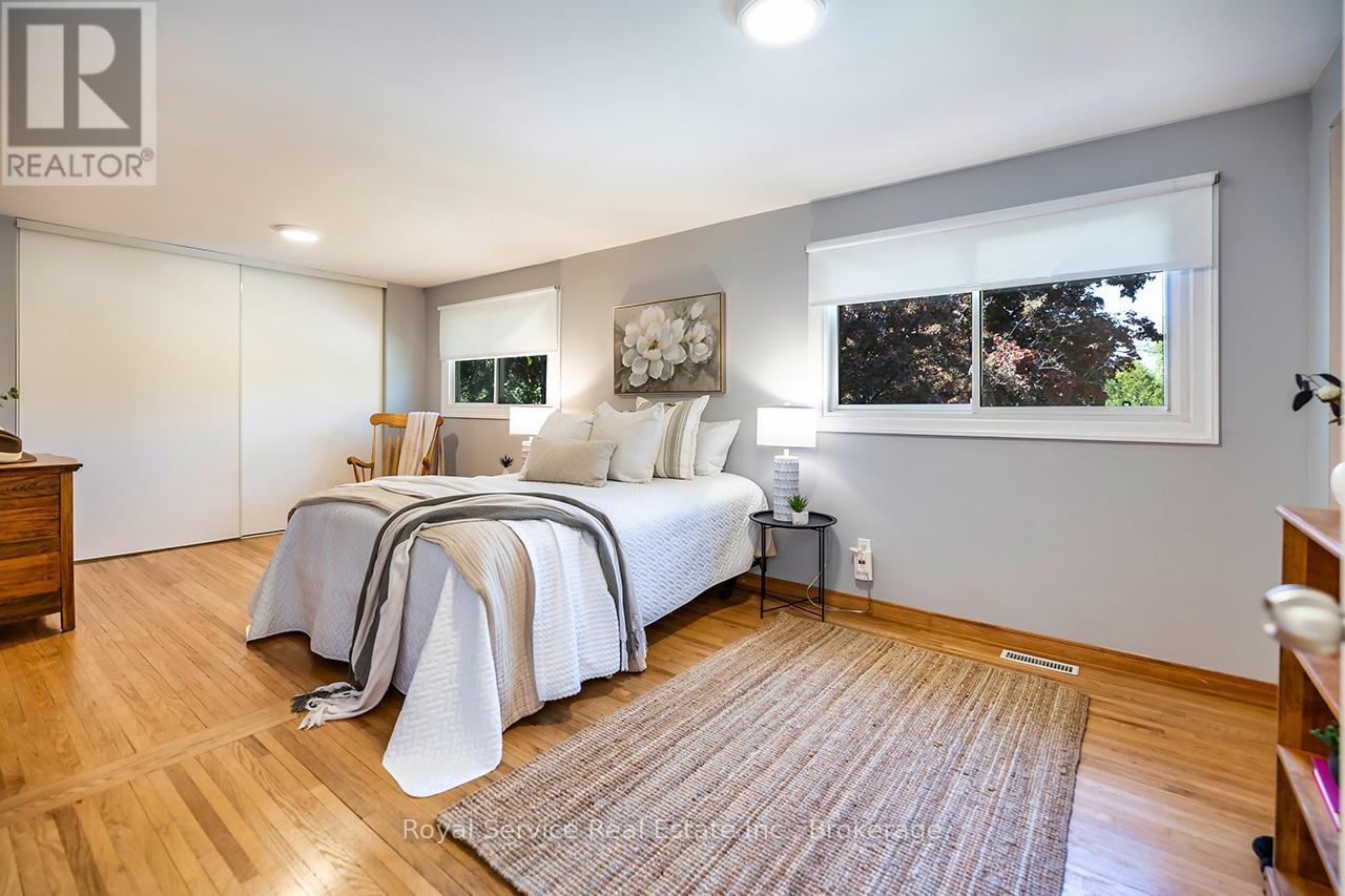 17 GORSEY SQUARE - 16