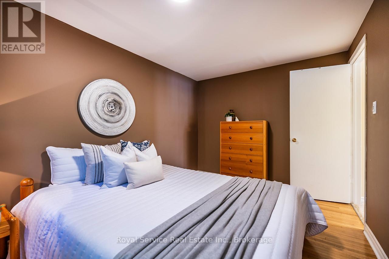 17 GORSEY SQUARE - 19