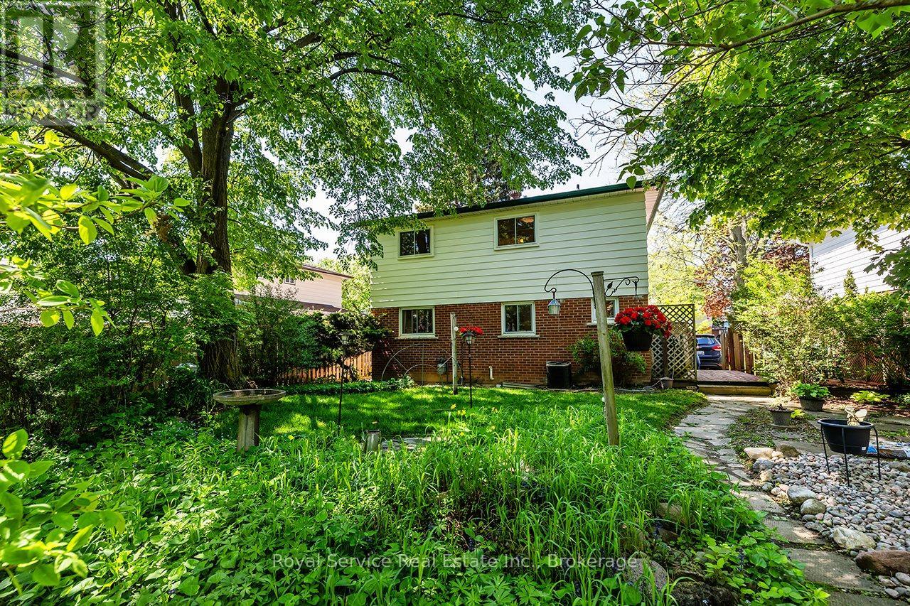 17 GORSEY SQUARE - 32