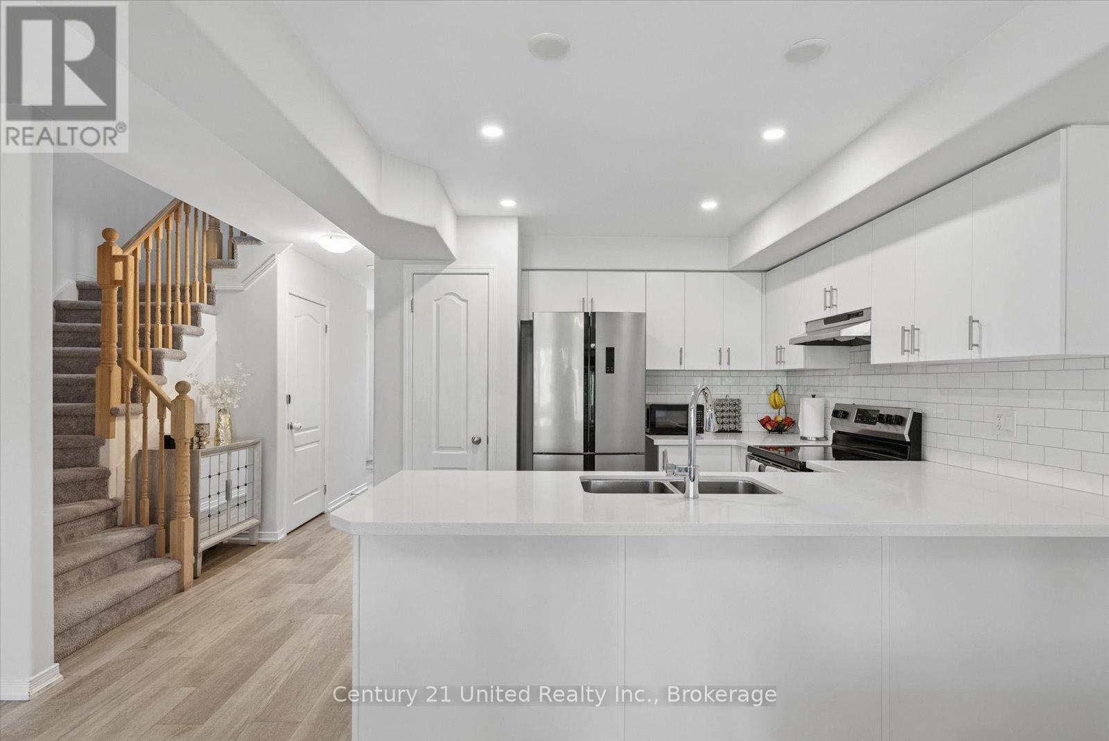 1621 HETHERINGTON DRIVE - 12