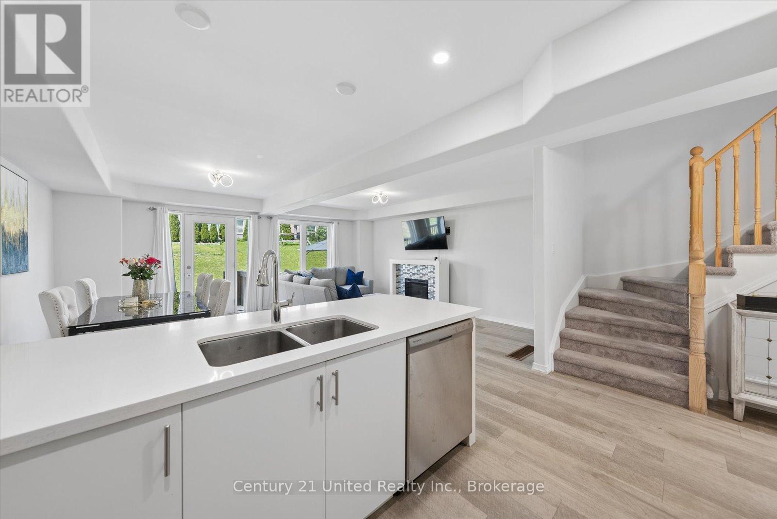 1621 HETHERINGTON DRIVE - 15