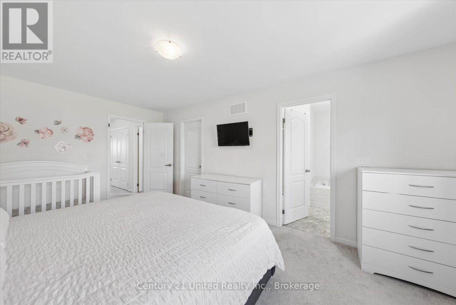 1621 HETHERINGTON DRIVE - 20