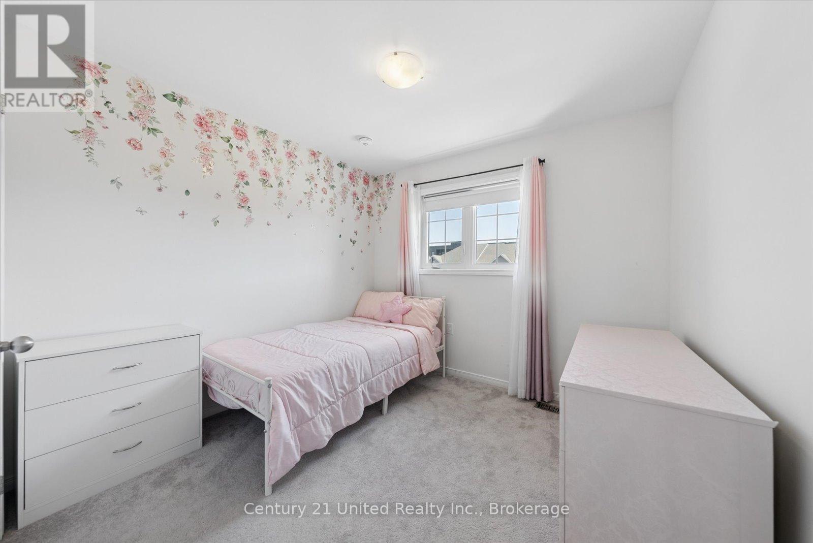 1621 HETHERINGTON DRIVE - 27
