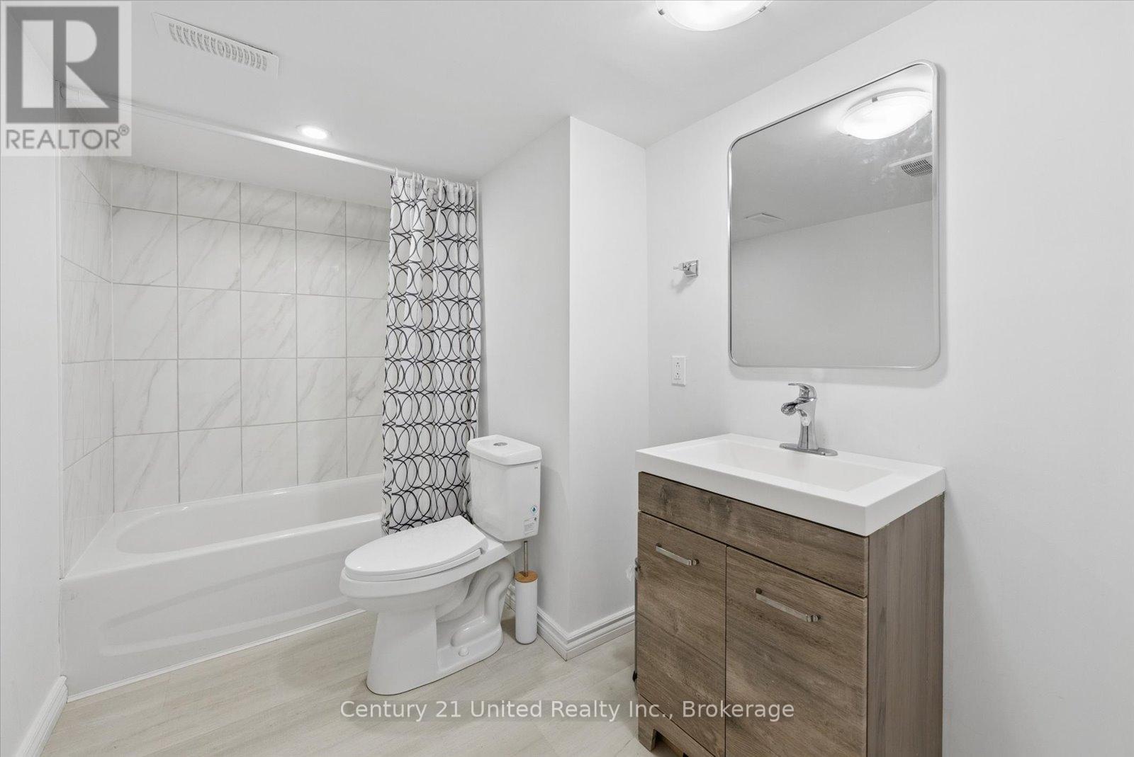1621 HETHERINGTON DRIVE - 34