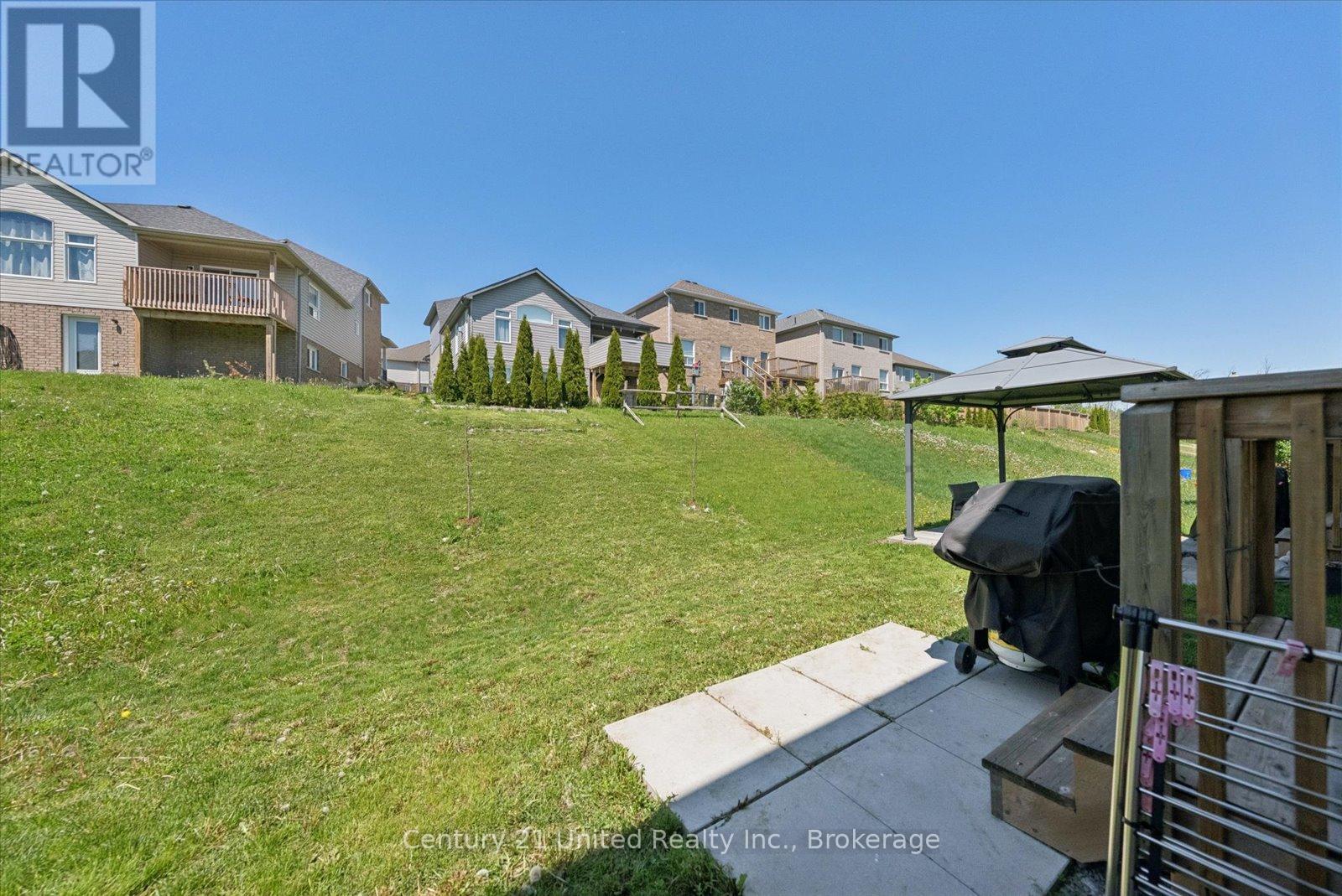 1621 HETHERINGTON DRIVE - 36