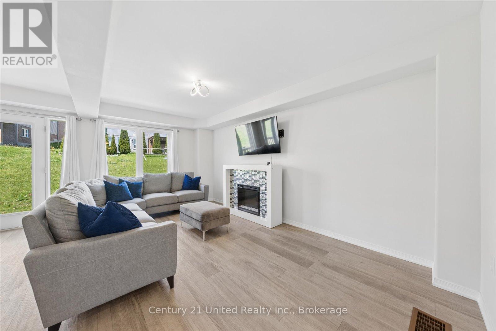 1621 HETHERINGTON DRIVE - 7