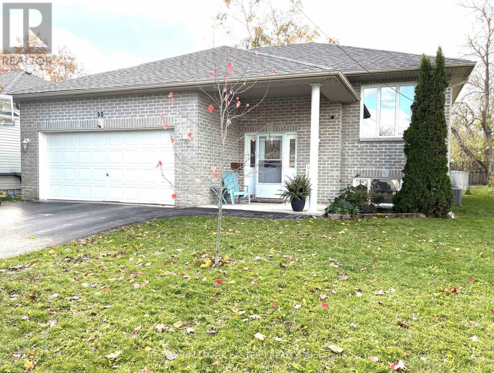 52 BIRCH CRESCENT - 1
