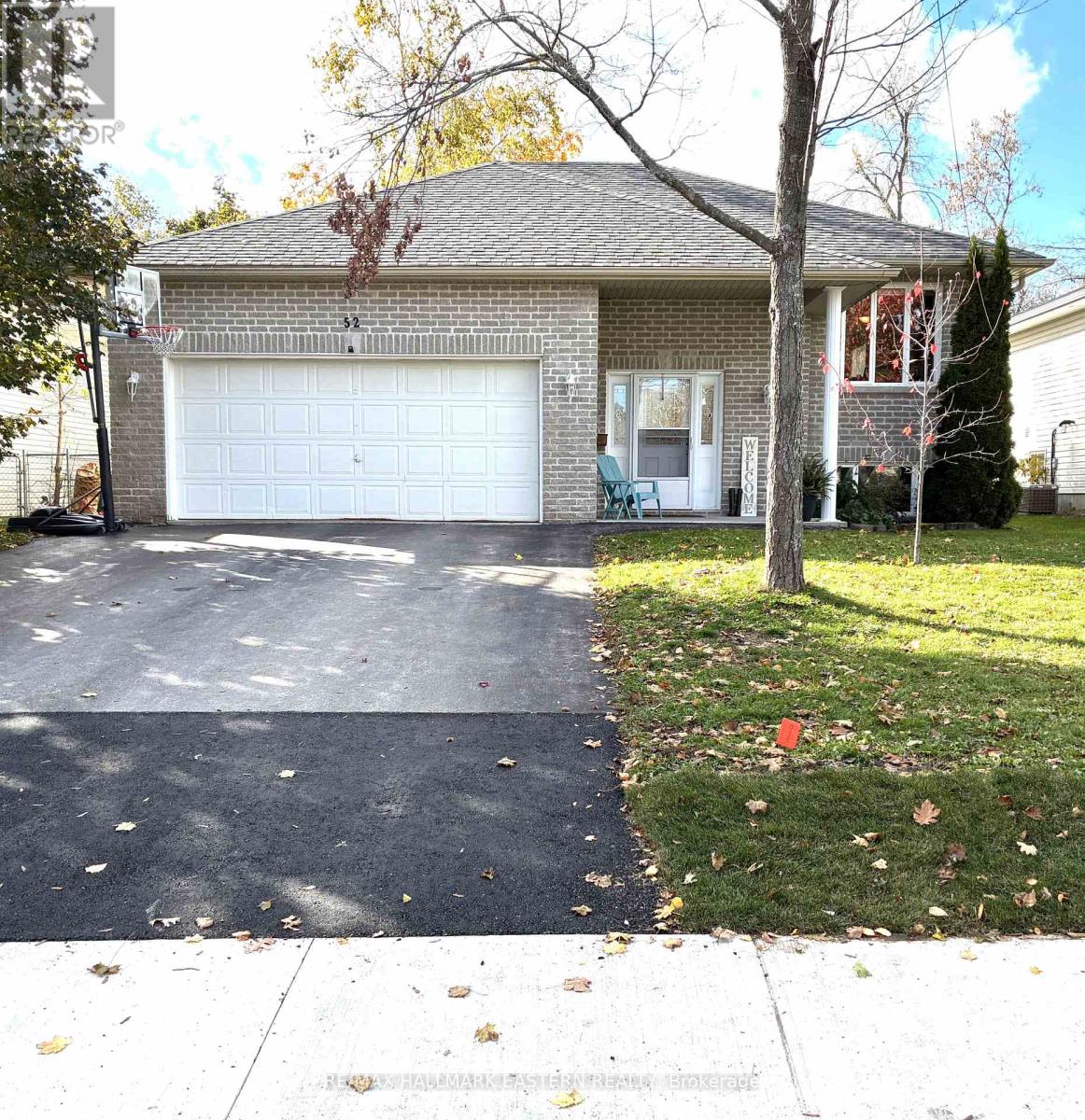 52 BIRCH CRESCENT - 2