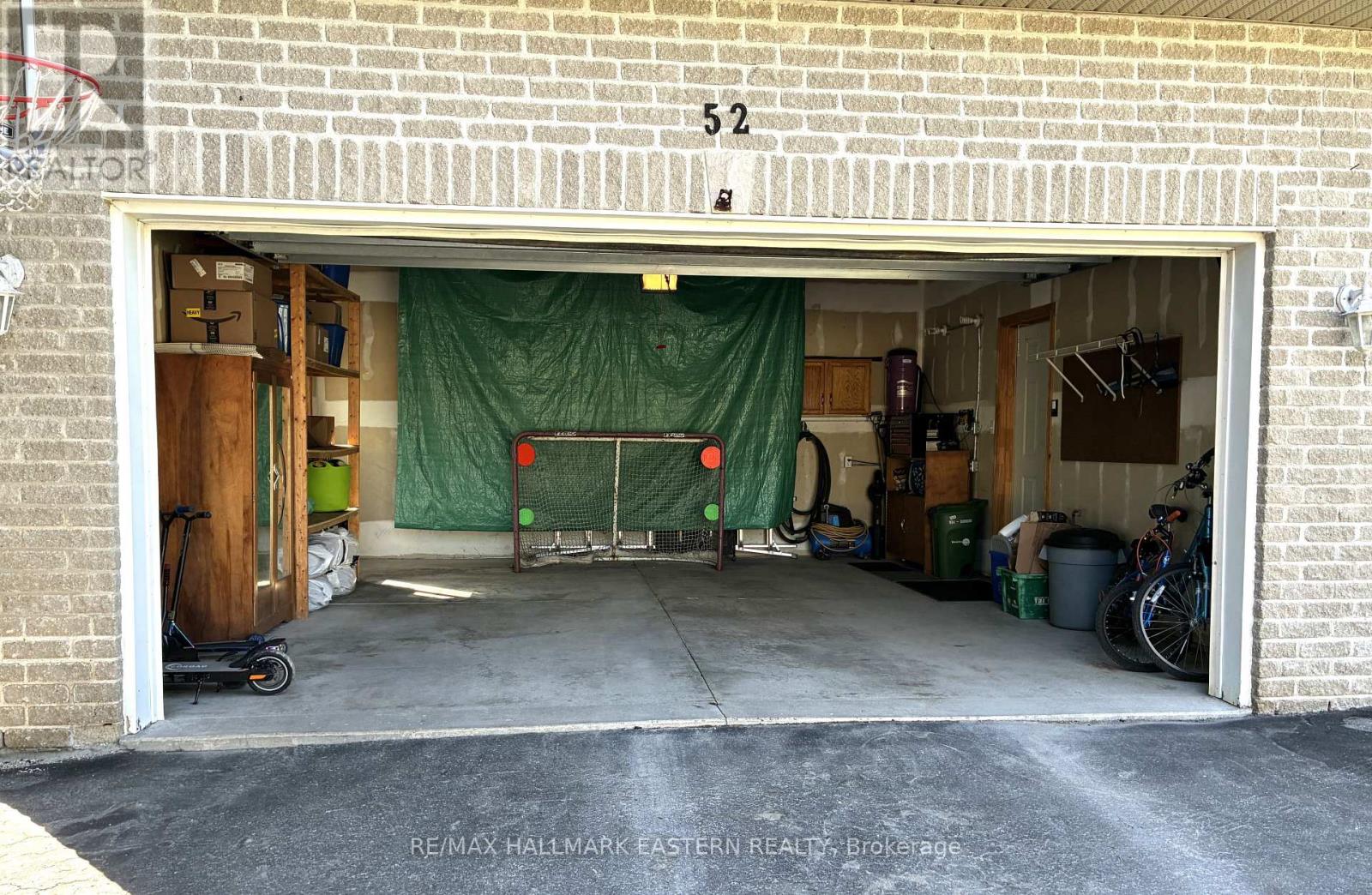 52 BIRCH CRESCENT - 50