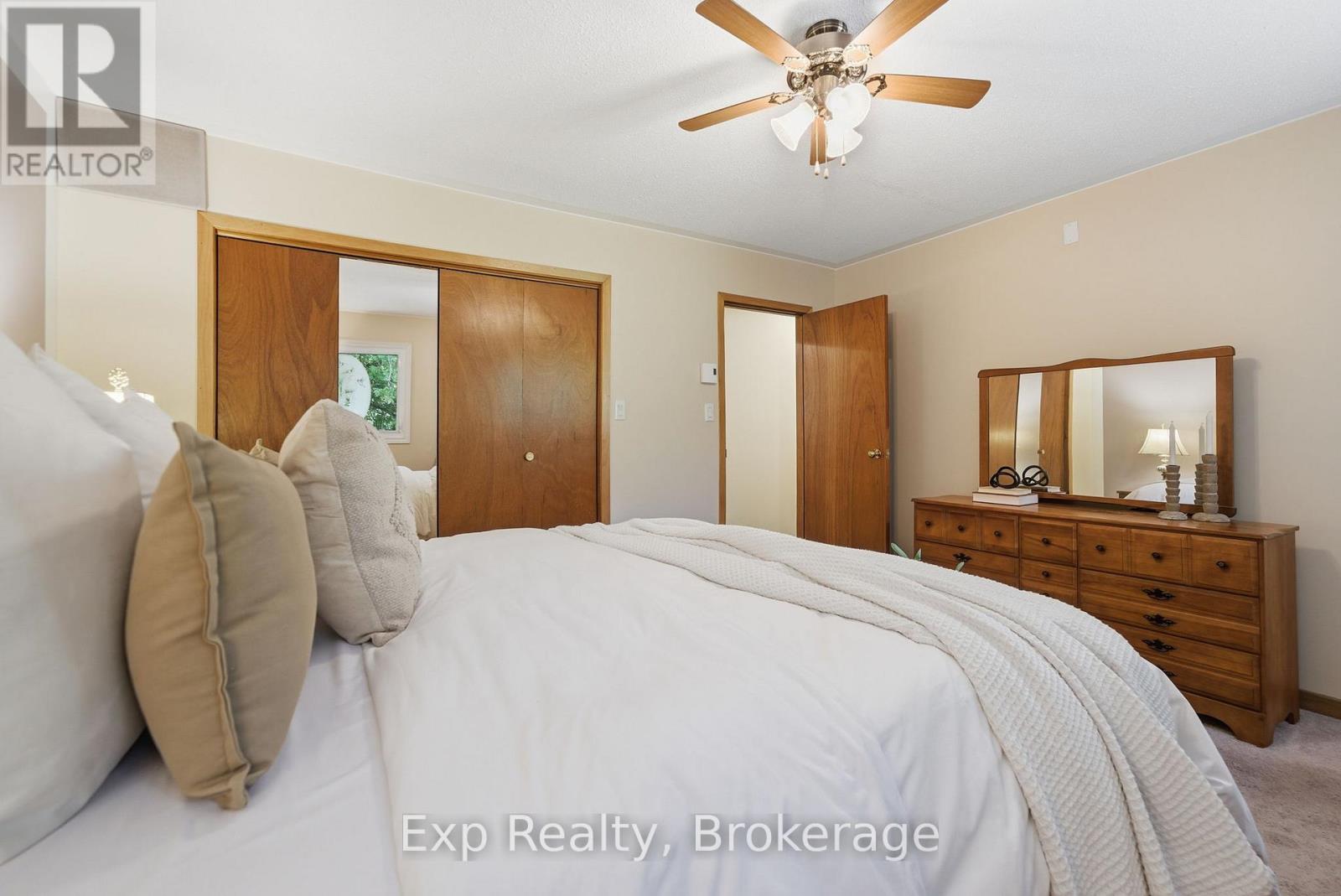 8227 GILMOUR ROAD - 15