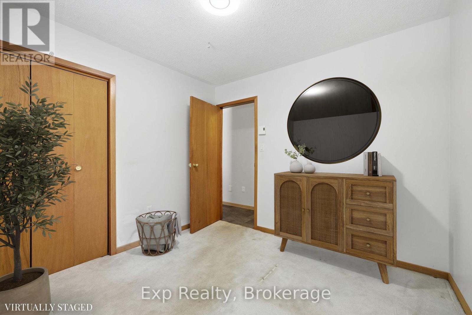 8227 GILMOUR ROAD - 21