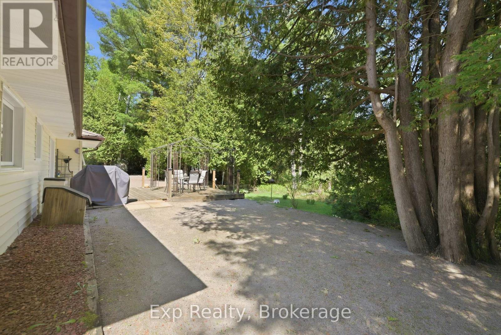 8227 GILMOUR ROAD - 28