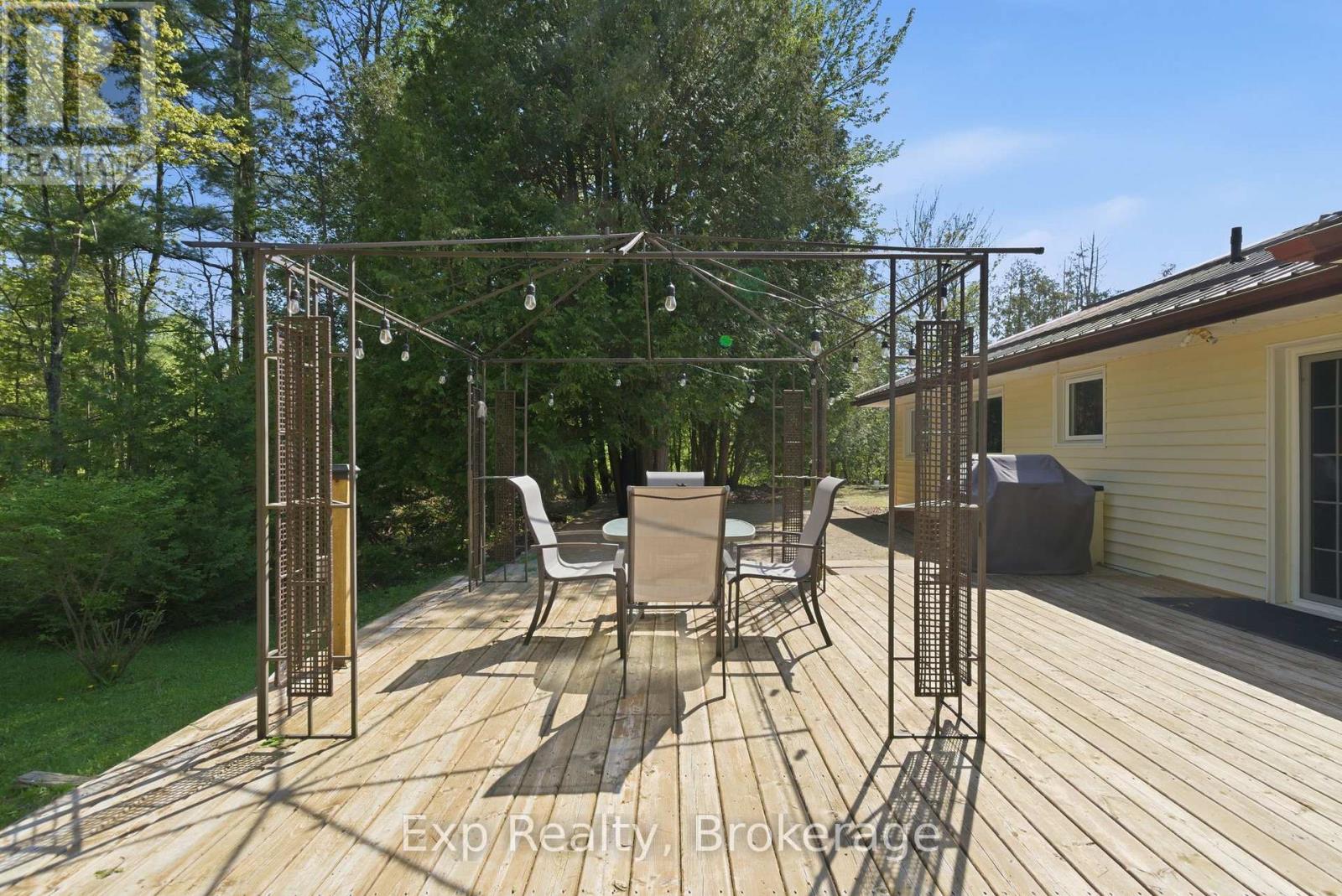 8227 GILMOUR ROAD - 30