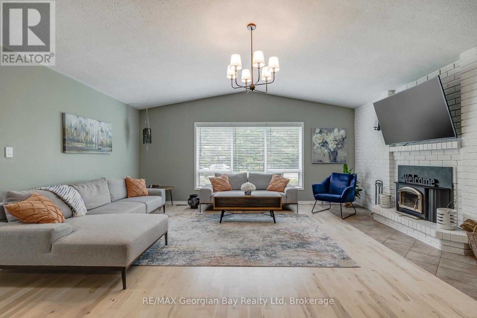 50 LEONARD ROAD - Image 12