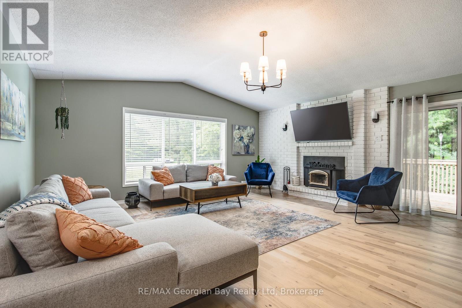 50 LEONARD ROAD - Image 13