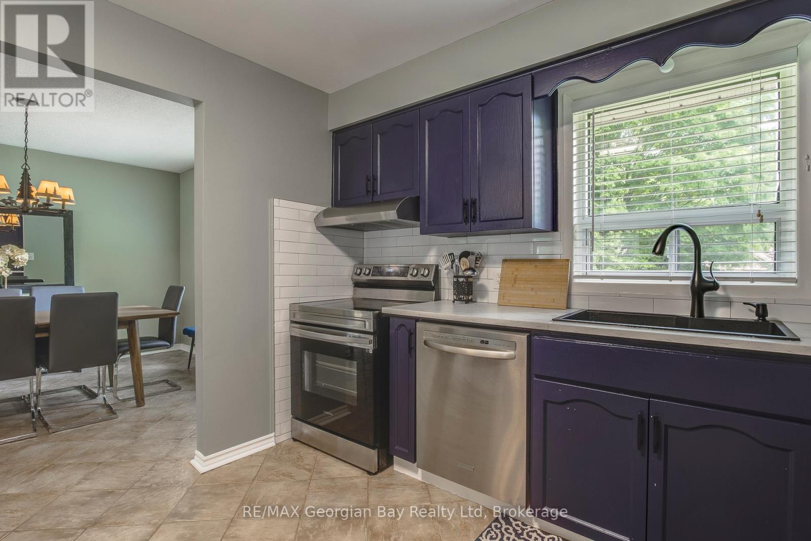 50 LEONARD ROAD - 17