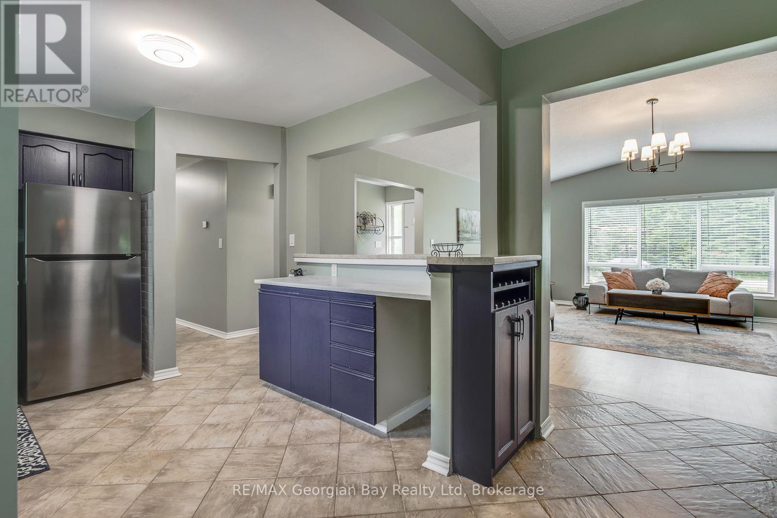 50 LEONARD ROAD - Image 32