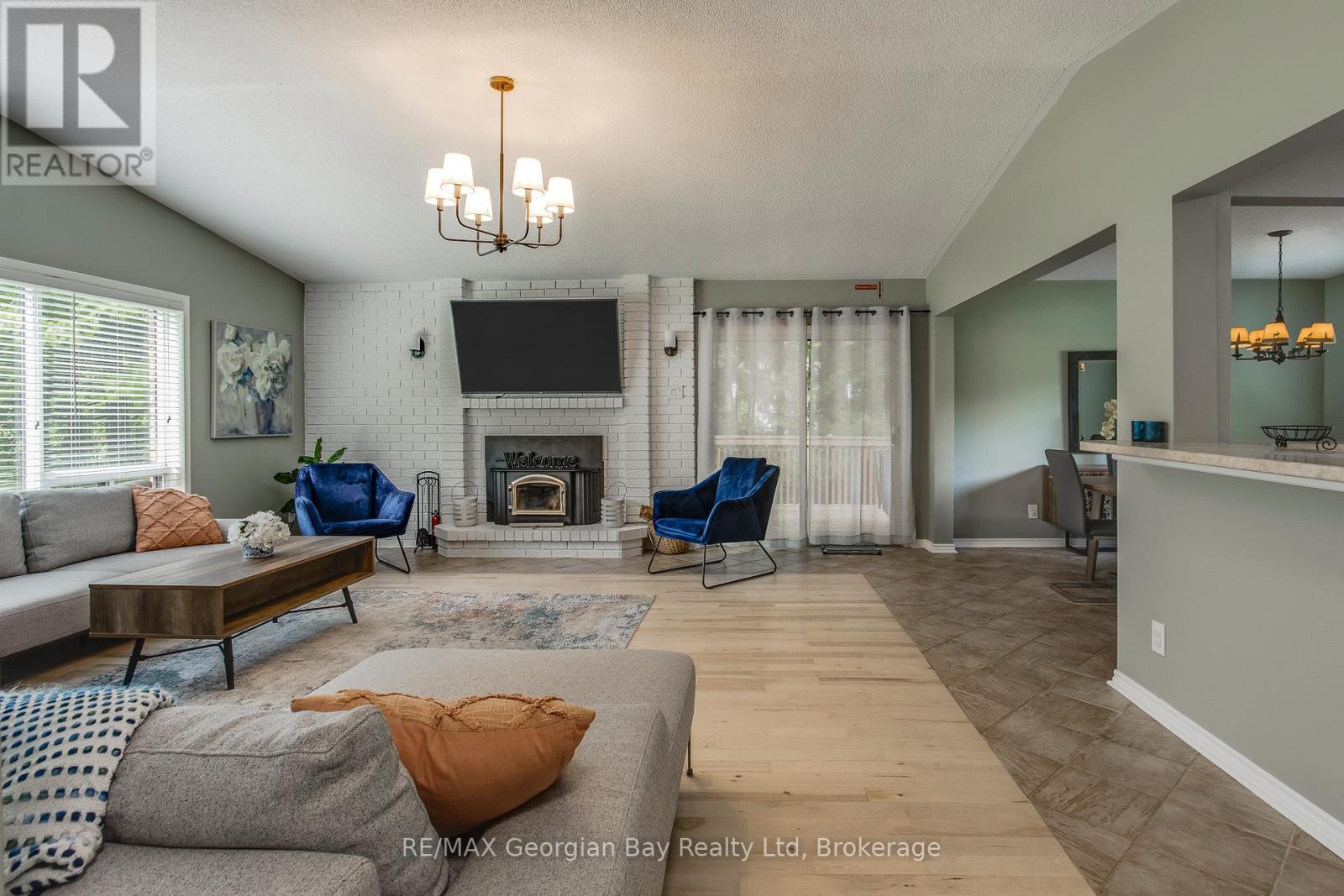 50 LEONARD ROAD - Image 35