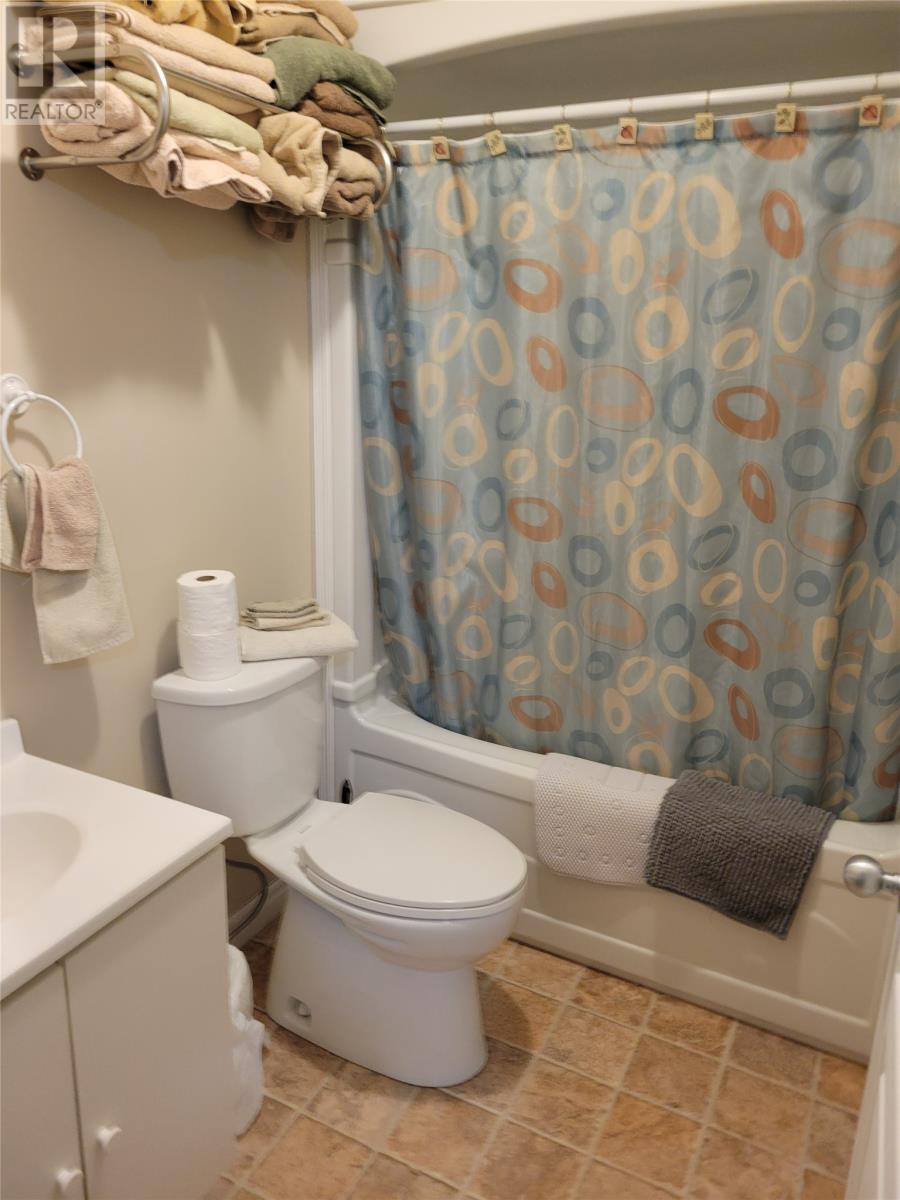 7 Center Island Road - 16