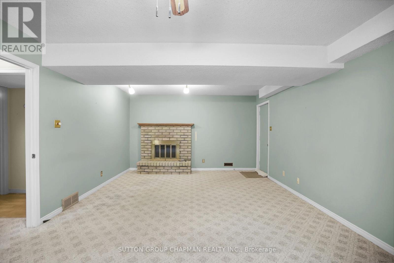 332 ARDSLEY CRESCENT - 16