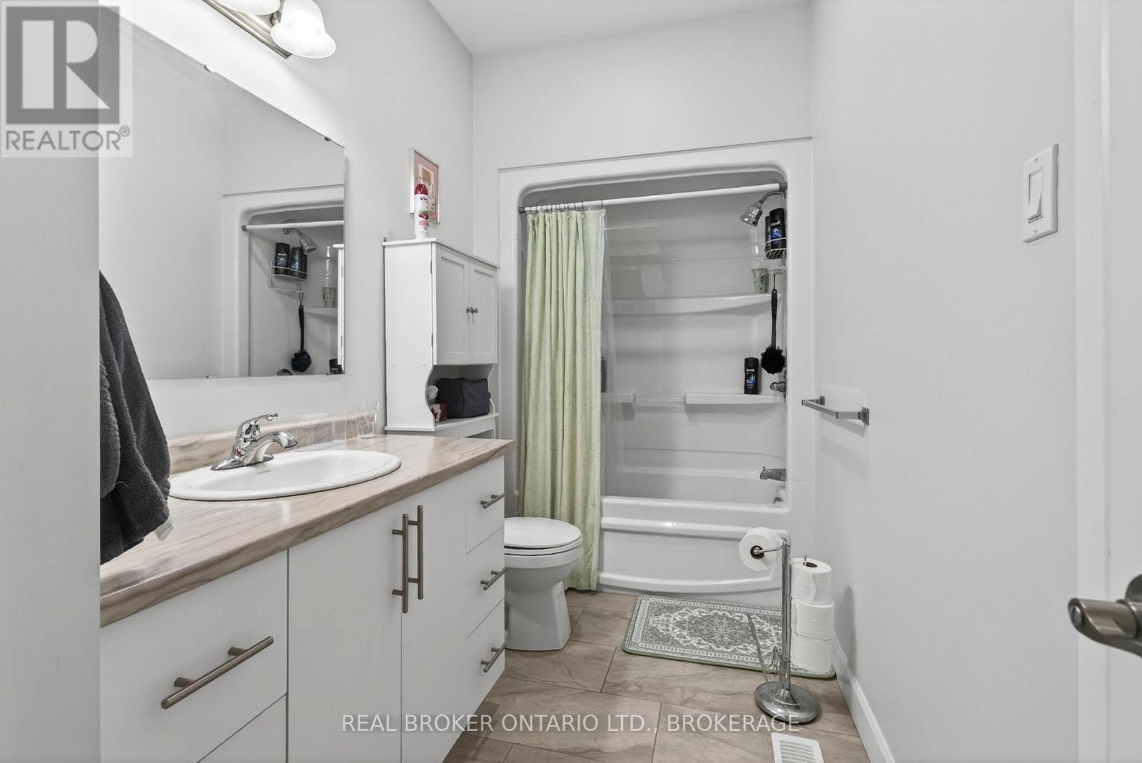 250 LOURDES AVENUE - 15
